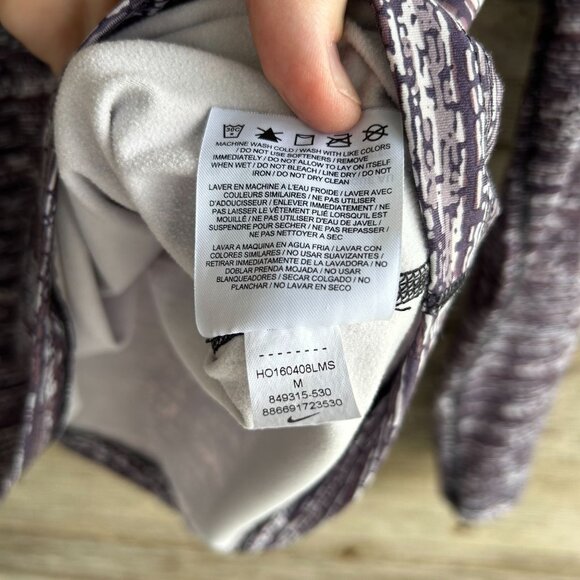 Nike Women's Dri-Fit 1/2 Zip Pullover Purple/Gray Sz M - Picture 6 of 7